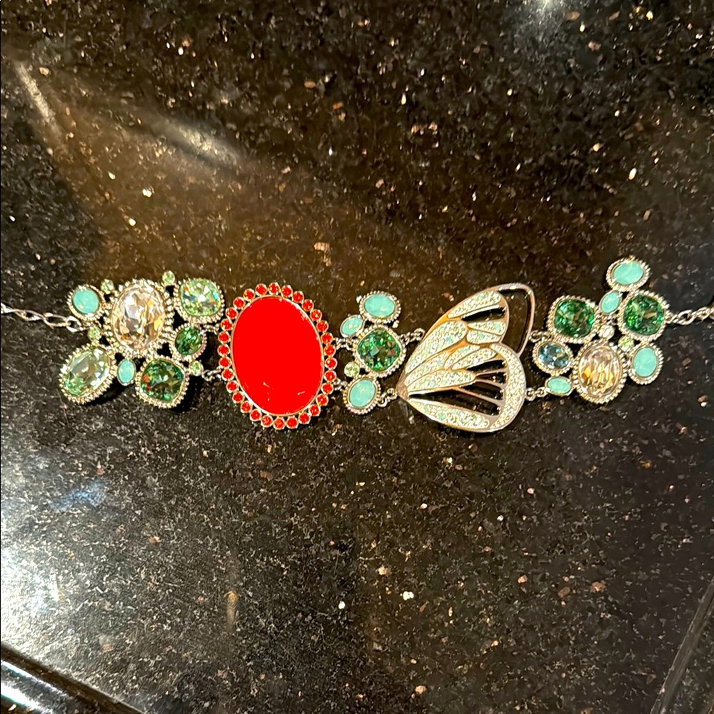 Swarovski Elegant Silver and Green bracelet